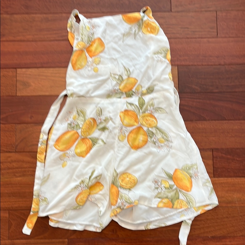 White Dress with Lemon Print - Picture 4 of 4